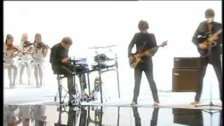 Mando Diao - Dance with somebody (at Wetten dass) 2009