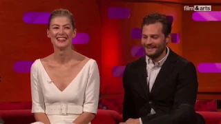 The Graham Norton Show SUBTITULADO Whoopi Goldberg, Harry Connick Jr. Rosamund Pike Jamie Dornan BTS