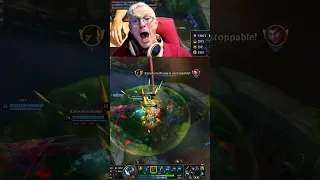 He came back to die with his friends #urgot   #leagueoflegends  #twitchstreamer