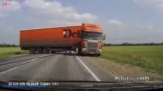 Top truck crashes, truck accident compilation 2013 Part 10