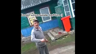 дед танцует стриптиз