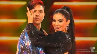 Kimberly Loaiza & JD Pantoja - Así Se Baila (Presentación)