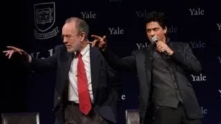 Jeffrey Brenzel and Shah Rukh Khan Recite Movie Dialogue in Hindi (Official Video)