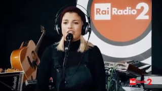 Emma Marrone "Occhi Profondi" live at Radio2