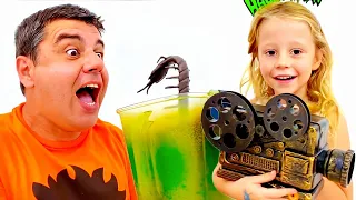 Nastya et papa ont trouvé un coffret cadeau mystère d'Halloween