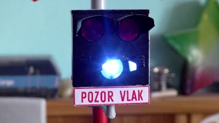 Model výstražníku AŽD 71 / Czech railroad lights