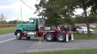 V8 Mack Superliner leaving truck show