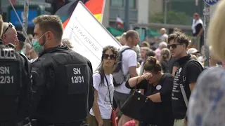 Corona-Wut in Berlin - Zehntausende auf der Straße | AFP