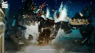 Transformers: Revenge of the Fallen: Fighting the last Decepticons (HD CLIP)