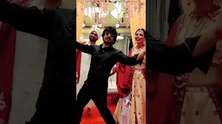 PATHAAN in the HOUSE. SRK Ka Humshakal Dances on Ghunghte Mein Chanda Hai.