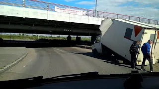 Мост глупости "газель не пройдет!"