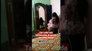 mitos menyisir rambut tengah malam #trending #viral #kuntilanak #shorts #ytshorts