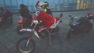 Mannequin Challenge Santa Edition [PC only]