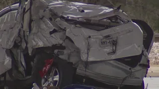 2 dead, including a child, in North Austin rollover crash I FOX 7 Austin