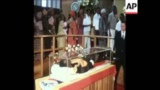 SYND 01/04/71 BODY OF FORMER KING KABAKA OF UGANDA, LIES IN STATE