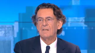 Abaya : Pour Luc Ferry, c'est un moyen de "tester l'autorité et la résistance de la République"