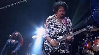 Toto - Stop Loving You (35th anniversary concert live in Poland 2013 HD)