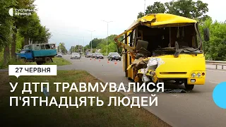 У Вінниці в аварії за участю автобуса та вантажівки травмувалися п'ятнадцять людей