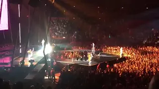 Backstreet boys Stockholm 2019 Don’t go Breaking my heart,  Larger than life