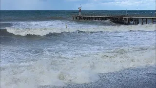 Лазаревское шторм на море, обед в столовой Хлебасолька. Обзор нашего номера