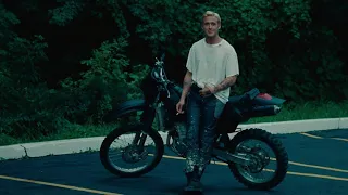 Ryan Gosling In Suzuki DRZ 400 / The Place Beyond The Pines (2012) #suzuki #drz400 #HONDA #XR650R