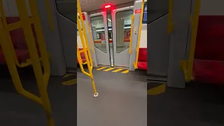 Warsaw Metro Škoda Varsovia door chime