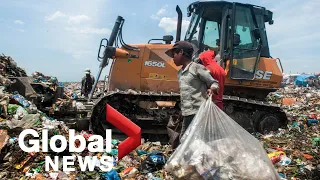 Plastic pollution causes damage akin to climate change, report shows