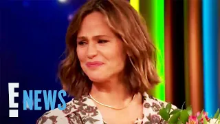 Jennifer Garner TEARS UP at Drew Barrymore's Birthday Surprises | E! News