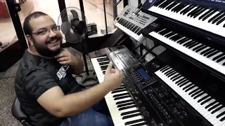 Efsane Klavyeler Roland G 800 Volkan Müzik İzmir