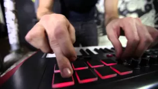Novation Impulse 49 USB MIDI Controller Keyboard with Automap 4 at Soundsliveshop.com