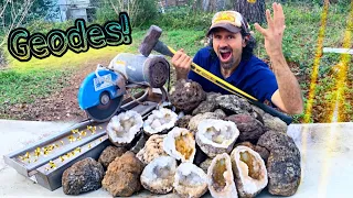 Geode Hunting & Revealing its Inner Beauty Geode Cracking!
