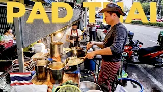 This Thai Cowboy Cooks The BEST PAD THAI In Bangkok 🇹🇭