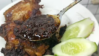 TIDAK ADA BEBEK....AYAM BUMBU HITAM ala Madura super enak...