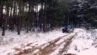 Nissan Patrol x2 and Opel Frontera snow fun