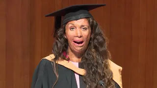 Turia Pitt talks to UNSW graduates about focus and resilience