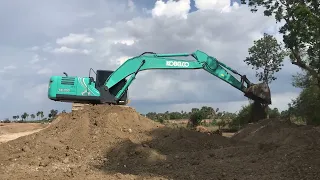 Watch The Kobelco Sk200 Excavator In Action   Unleashing Its Power And Agility On A Canal Project!