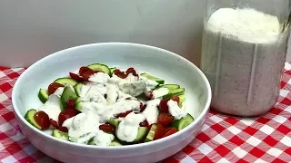 CREAMY PEPPERCORN BLUE CHEESE DRESSING RECIPE!  PERFECT FOR SUMMER SALADS!