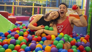 ÉNORME PARC DE JEUX POUR ENFANT EN COUPLE !