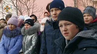 Діти дбають про свою безпеку, тому запросили в гості рятувальників