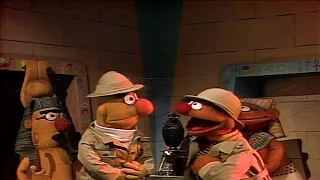 Classic Sesame Street - Ernie and Bert Egyptian Pyramid Music