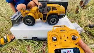 Unboxing HUINA 1583 Wheel loader RC Excavator