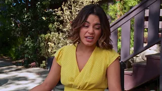 Dog Days - Itw Vanessa Hudgens (official video)