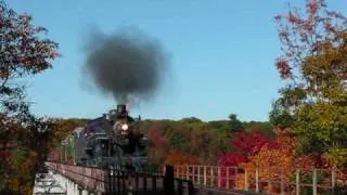 Reading & Northern 425 Fall Foliage Special - Port to Thorpe