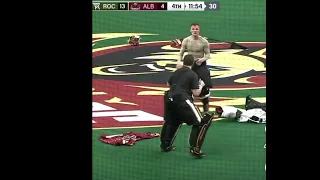 This goalie fight was gold 😂