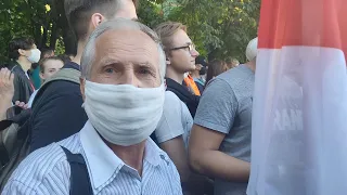 "Мне не страшно". Предвыборный протест в Минске