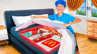 CONSTRUÍ UM McDONALD`S SECRETO NO MEU QUARTO !