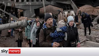 Ukraine Invasion: Civilians try to escape Kyiv