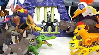My friend disappeared! Lion Guard! Rescue Bunga in Hyena's Hideout jail!! - DuDuPopTOY