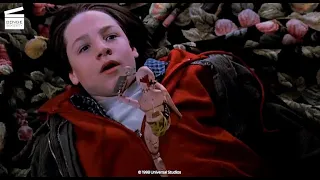 Small Soldiers: Alan rescues Christy HD CLIP