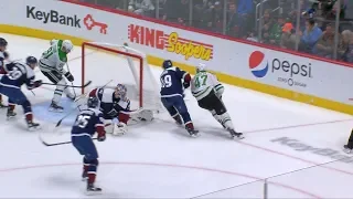 Philipp Grubauer stones the Stars with four consecutive left pad saves